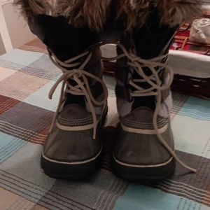 SOREL, waterproof, winter warm. Sz.8. EUC